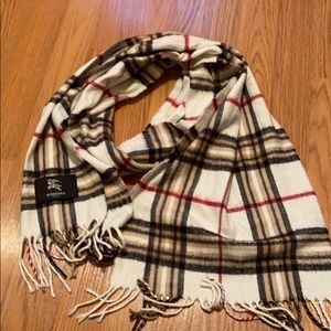 Burberry cashmere scarf
